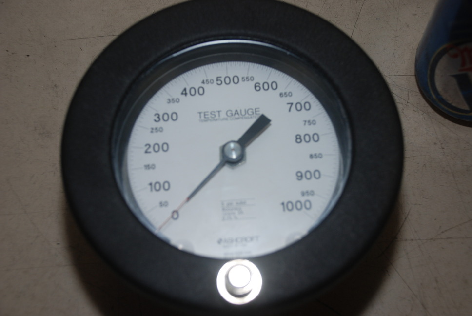 64100002.jpg of Ashcroft 1000 psi PRECISON Temperature Compensated Test Gauge Grade 3A 6410