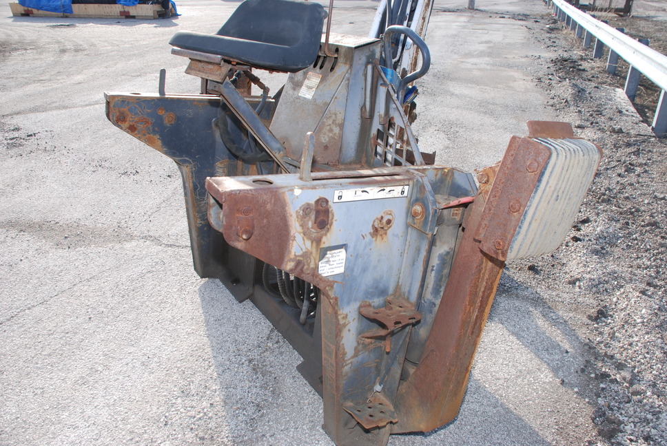 1151-0007.jpg of BOBCAT BACKHOE ATTACHMENT, BROKEN CYLINDER, 811 8111