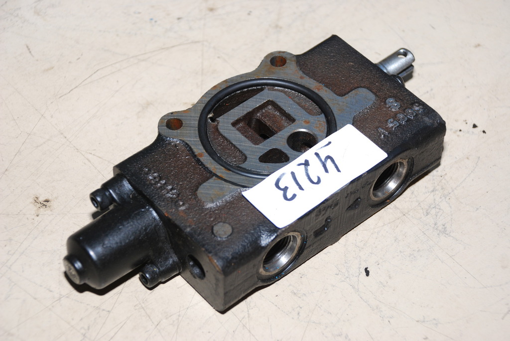 NEW, Cast Iron Hydraulic spool Valve 5005V forklift hyster INV=4213 eBay