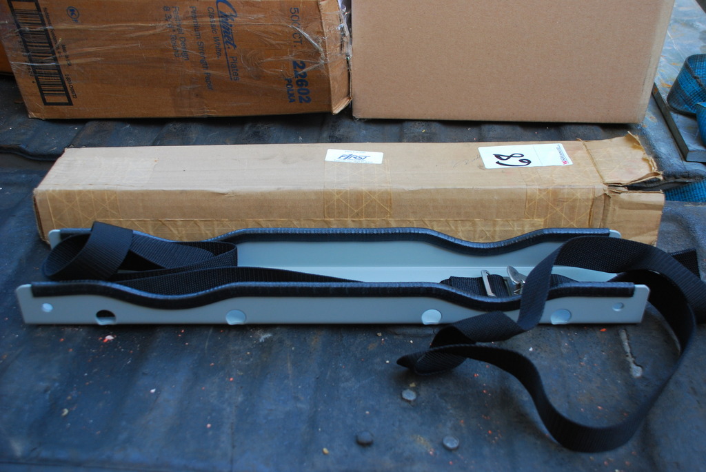 OxygenAcetyleneCylinderWallBracket8892.jpg of Oxygen Acetylene OA